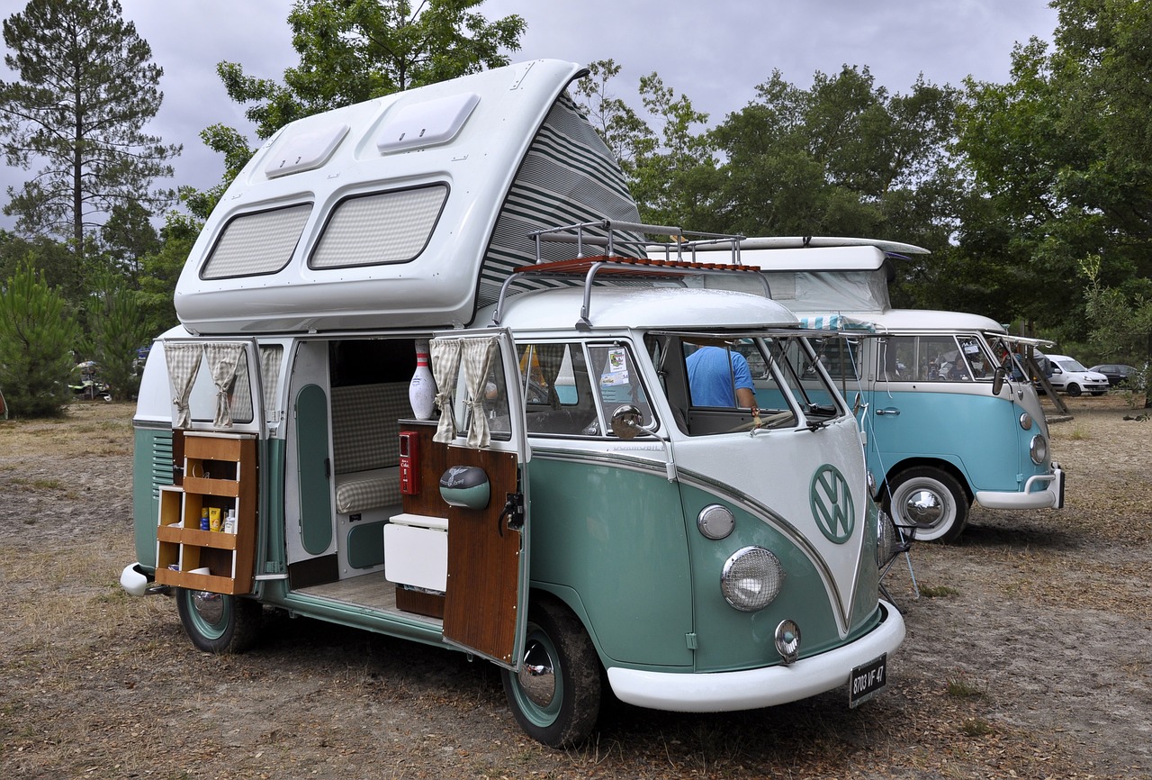 Les avantages et inconvénients de voyager en camping car ou en van aménagé en Bretagne