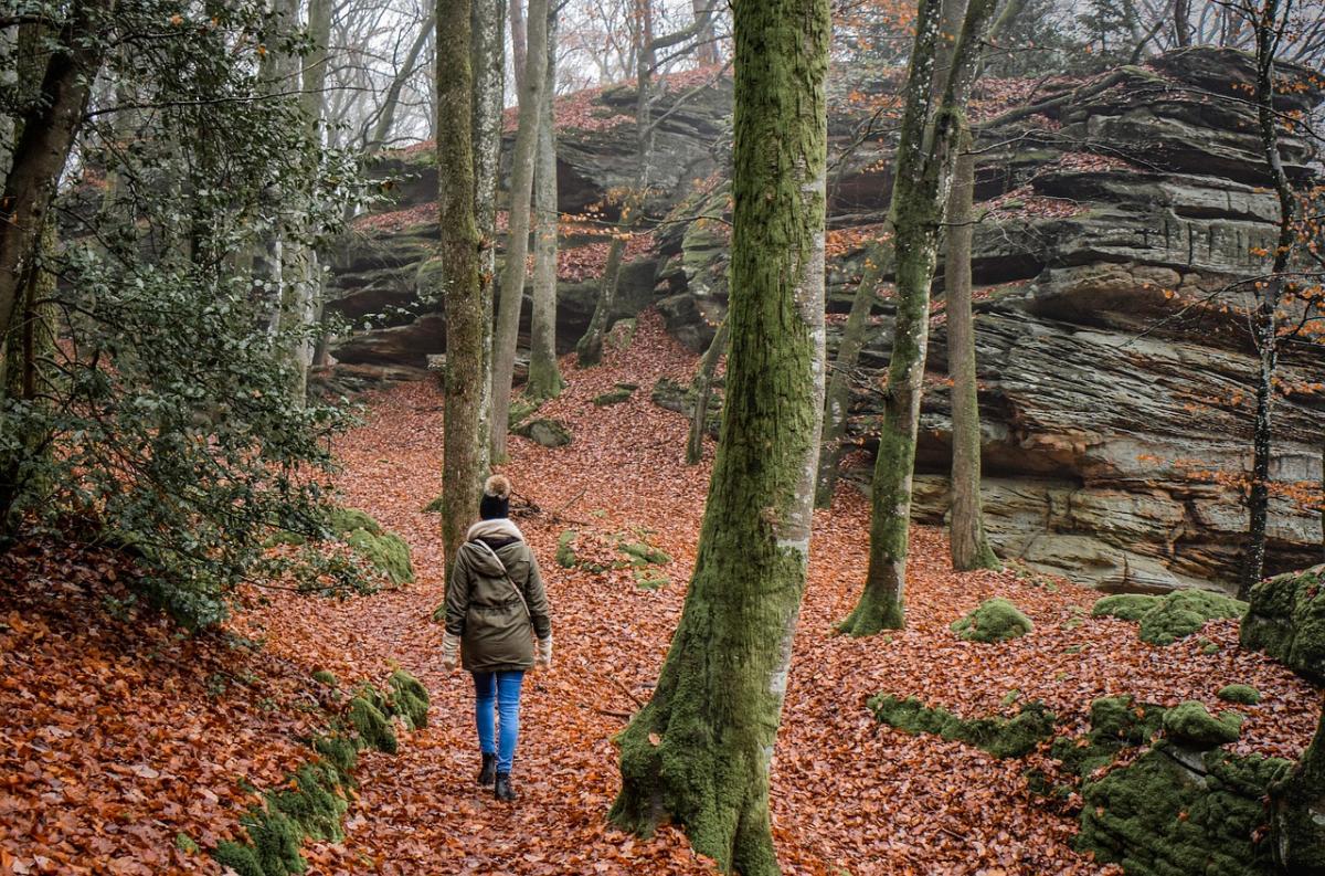 Randonnée en Bretagne : quels sont les équipements indispensables à emporter ?
