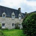 Locronan : pourquoi ce village classé séduit autant les visiteurs ?